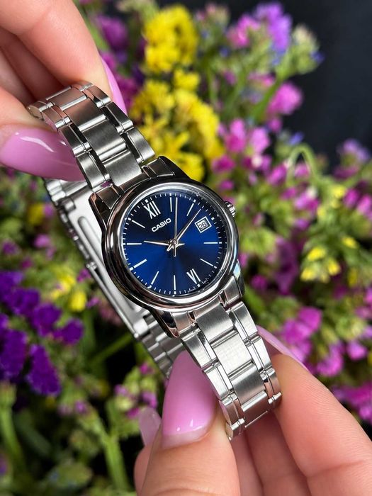 Годинник Часы Casio LTP-V002D-2B3