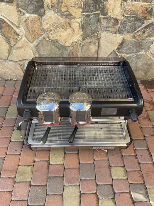 Кавомашина La Cimbali M100