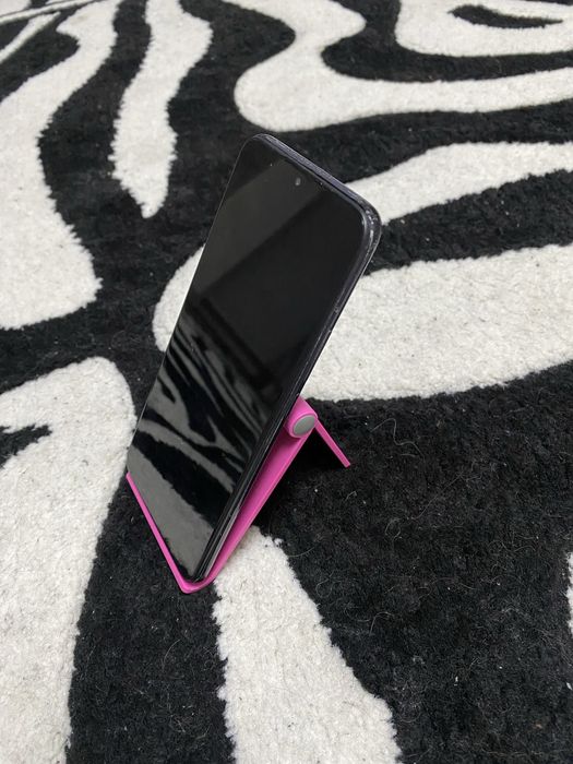 Продам смартфон Xiaomi Redmi 9 у гарному стані!