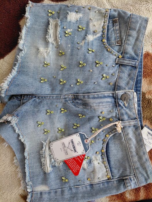 Джинсові шорти 38 р.