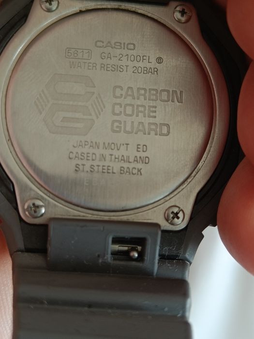Продам годинник Casio GA-2100FL  200м  люмінесцентні стрєлкі