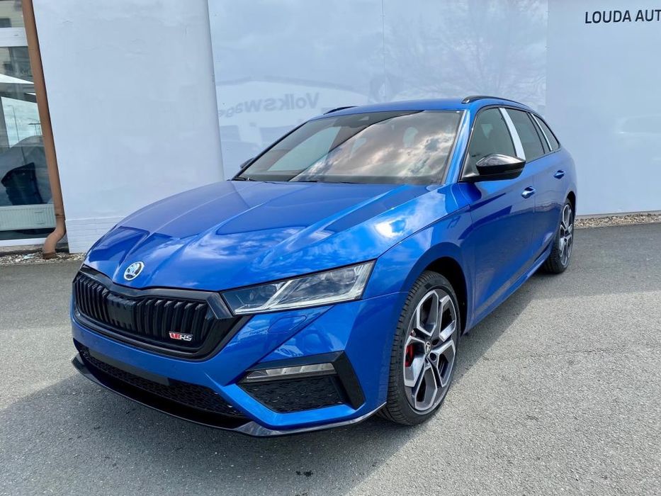 Wypożyczalnia samochodów.Nowe octavie.