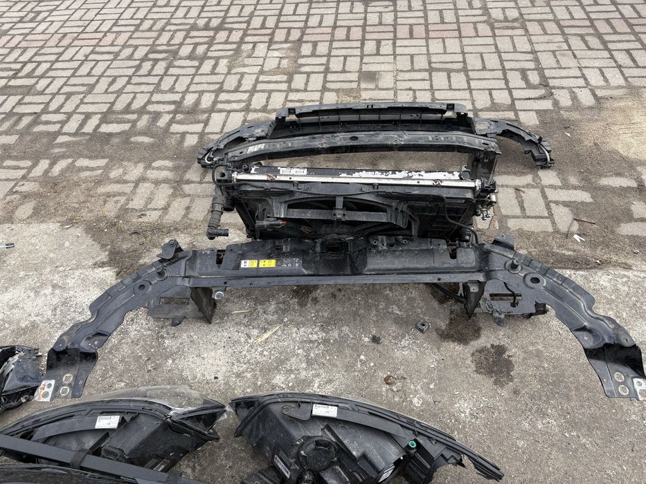 Land rover discovery sport V 2,0d przedni pas chlodnice