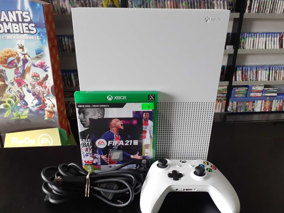 Xbox One S 1TB|1000GB| Pad, 2xgra