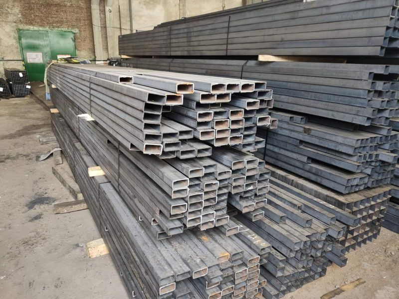 Труба профильная от 15х15х1,5 и до 200х100х4 мм - опт 28 000 грн т