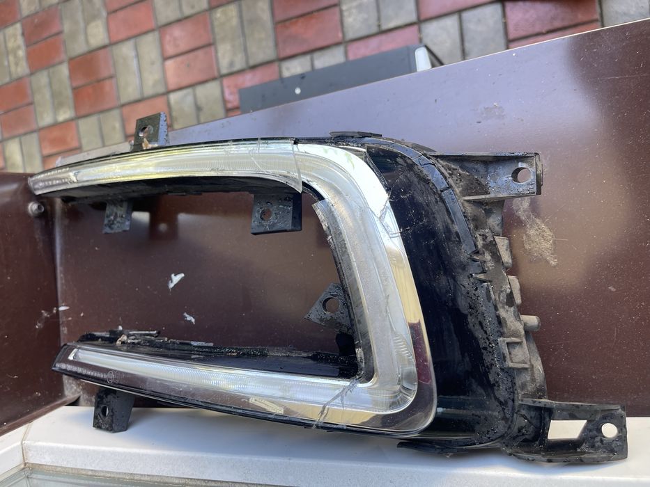 Денні ходові вогні 5GE 941 056 B