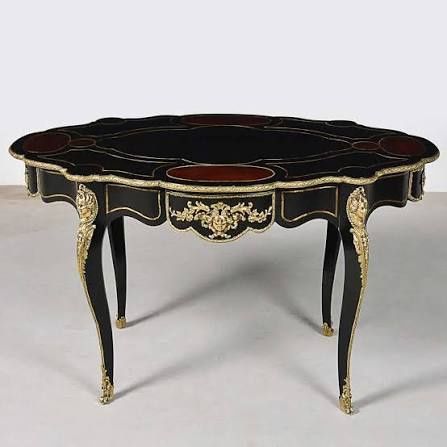 Acervos de antiguidades, faiança, porcelana, arte, etc