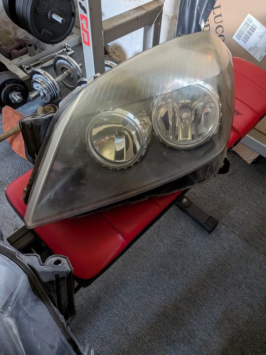 Reflektor Opel Astra H, komplet L+P