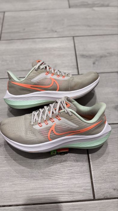 Бігові кросівки nike zoom pegasus 39 premium,40р