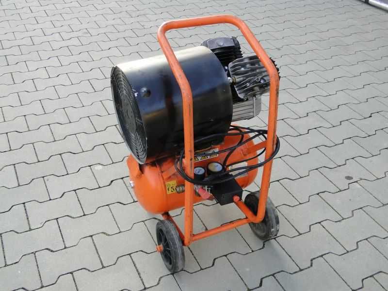 Kompresor Sprężarka FIAC PROFESJONALNY 2 TŁOKI V mocny Germany