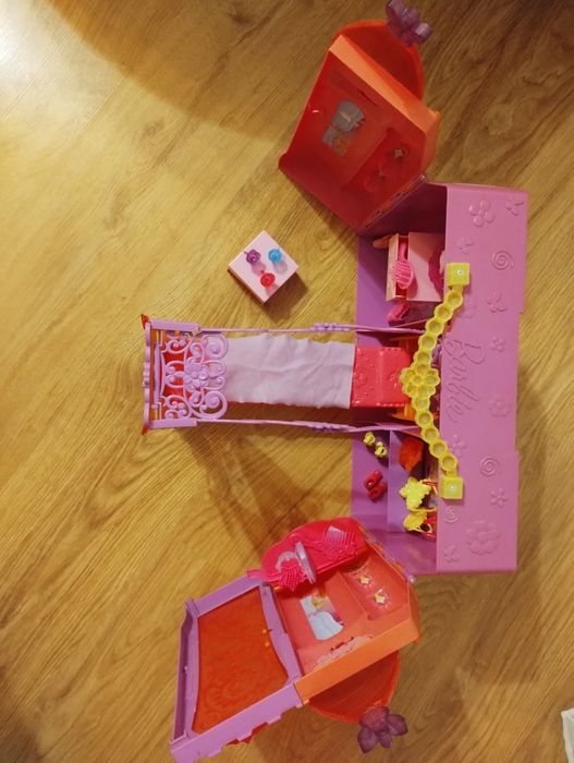 Domek zamek Barbie Mattel