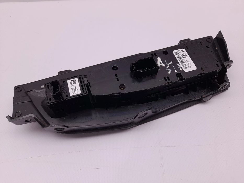 Comando / botão / interruptor vidros frente esquerdo BMW X3 (G01, F97,