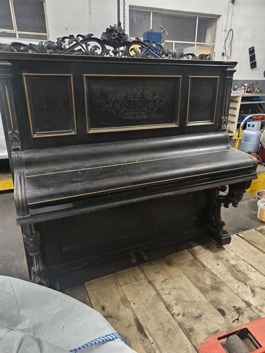 Zabytkowe pianino