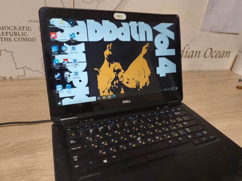 ноутбук Dell модель E7440