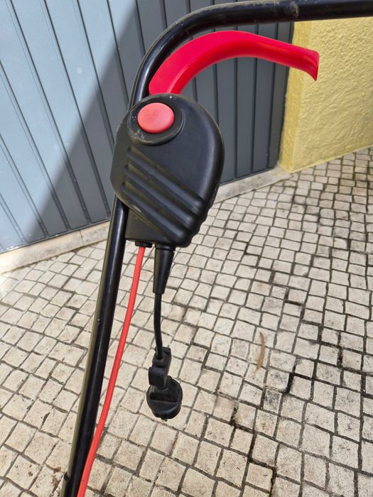 Corta Relvas elétrico 1200w BOSCH Arm 32