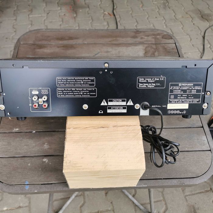 magnetofon Pioneer CT 225