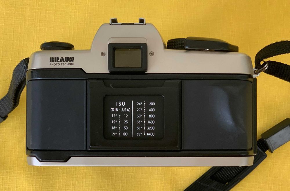 Máquina fotográfica BRAUN SR2000 MD 135 mm Reflex (vintage)