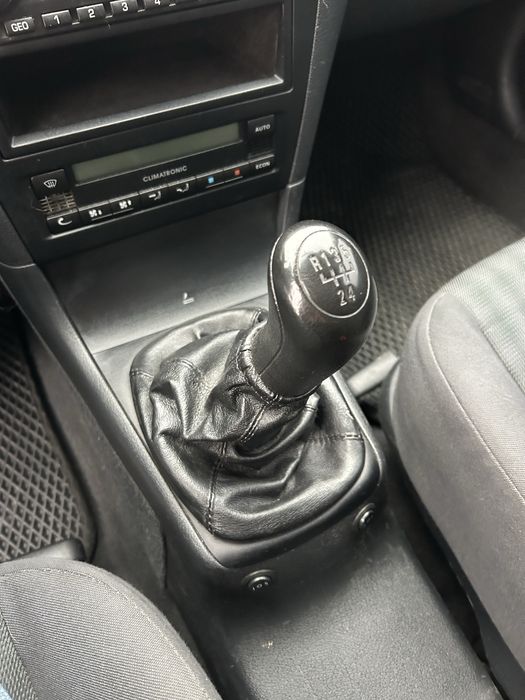 Skoda Octavia Tour 2005 1.6 MPI