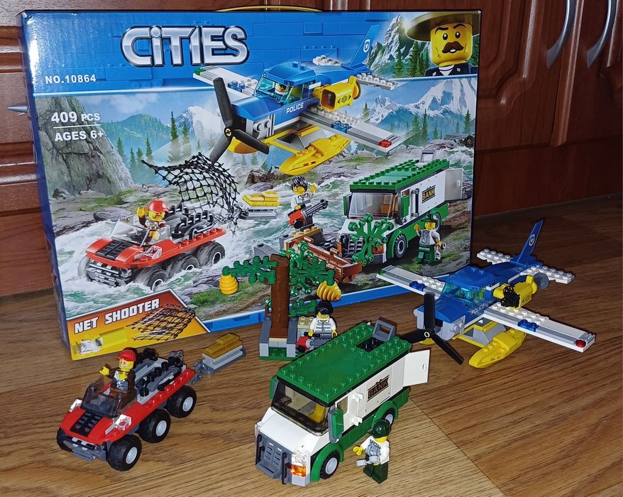 конструктор Lego  Пограбування біля гірської річки 409 деталей (10864)