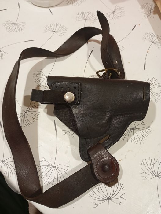 Кожаная оперативная кобура