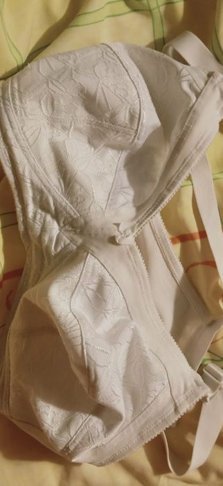 Biustonosze bawełniane