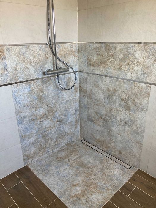 Remonty Wykończenia Wnętrz Kafelki Panele Tynkowanie Gładzie wod-kan