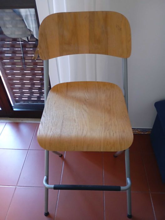 2 cadeiras altas dobráveis