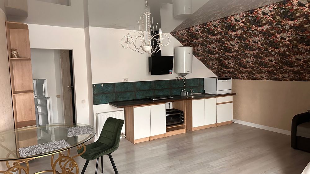 Квартира в приват секторі  Липини. Власник