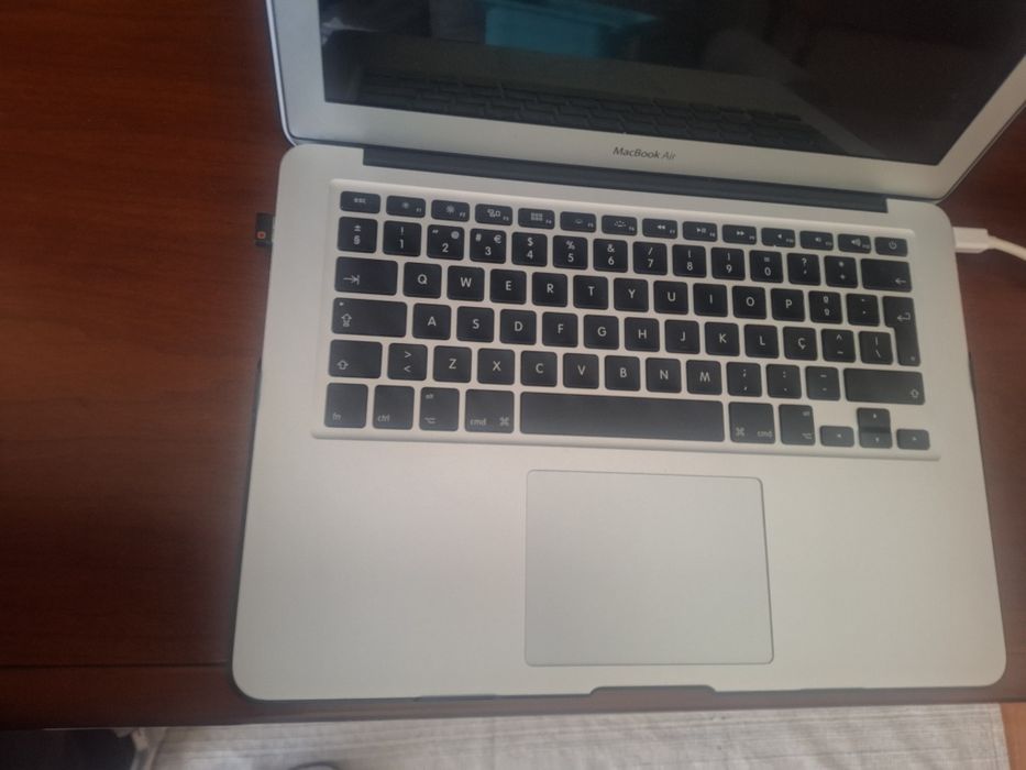 Apple MacBook 13"