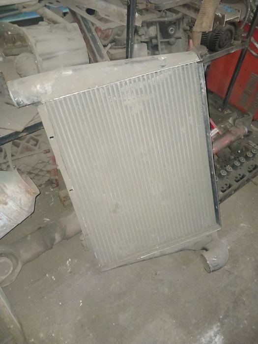 Продам кпп радіатор интеркулер лаз