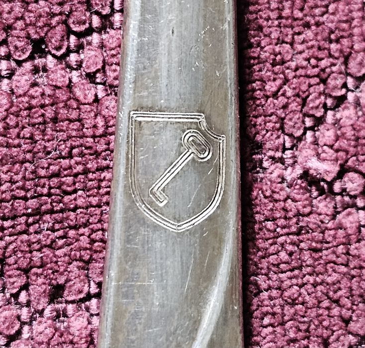 Trzecia Rzesza, Waffen SS widelec z grawerem LSSAH