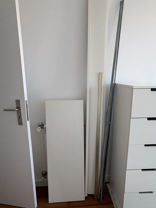 Cama individual Ikea com estrado e colchao