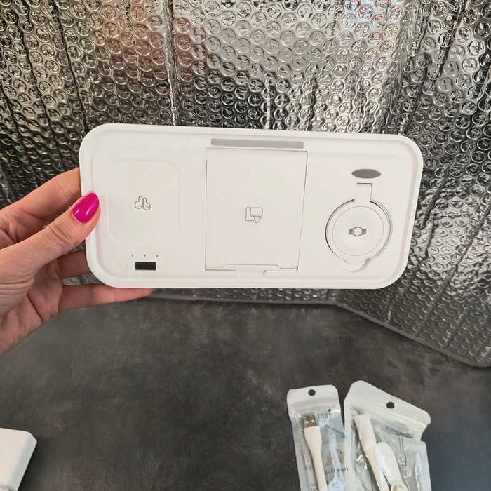 Ładowarka bezprzewodowa 4w1