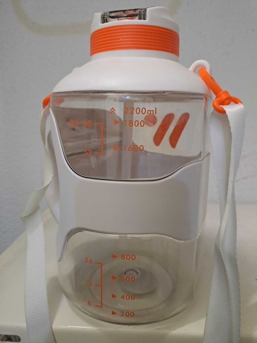 Garrafa de Água Desporto 2,2 Lt WOBEN Material PET livre de BPA Novo