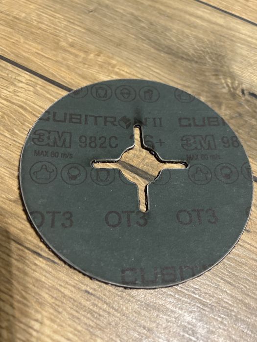 Tarcza fibrowa 3M 36+