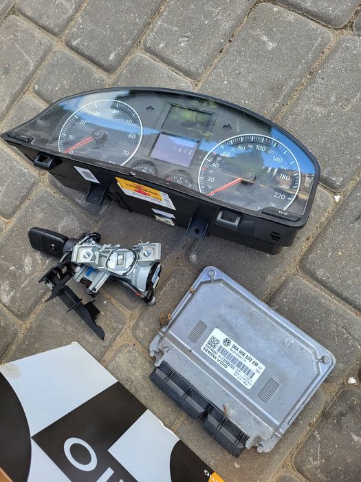 Zestaw startowy vw golf 5 1.6 benzyna mpi licznik komputer stacyjka