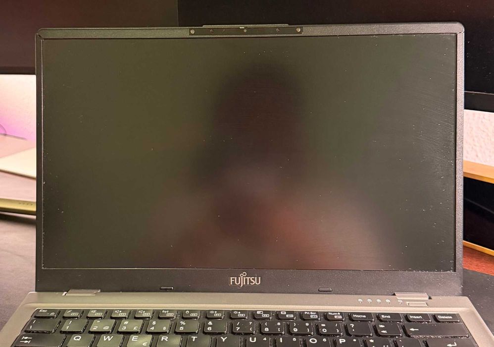 Fujitsu Lifebook U7411 i7 | 32GB RAM | SSD 1TB | Windows 11 Pro