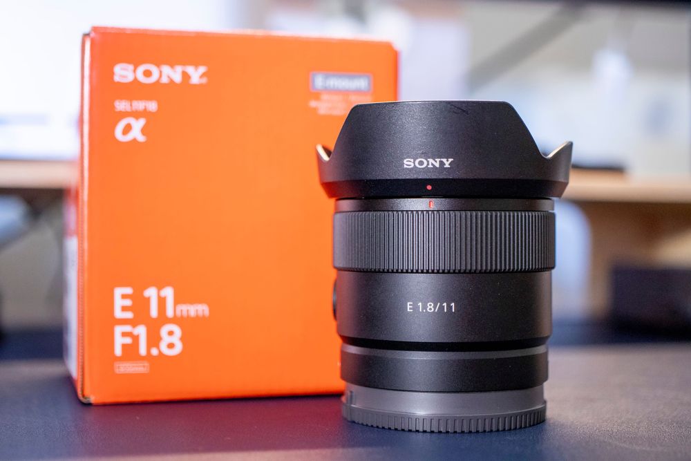 Sony E 11mm f/1.8 – Objetiva APS-C para Sony