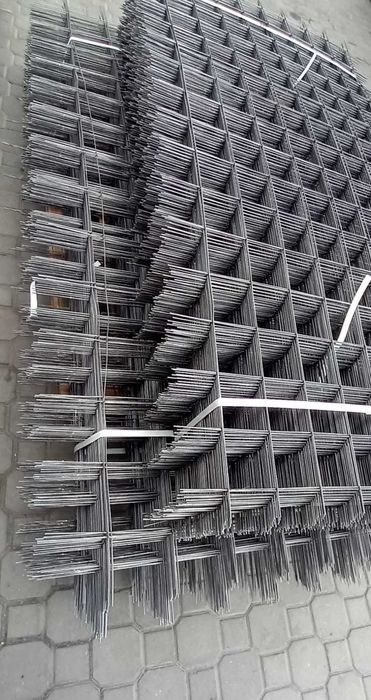 Mata zbrojeniowa,  siatka  1,2 x 2,4 m Fi 2,8 mm oczko 15x15 cm