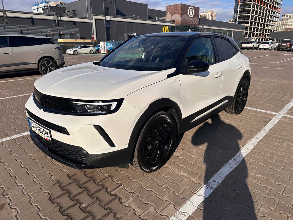 Продаю авто Opel Mokka 2023