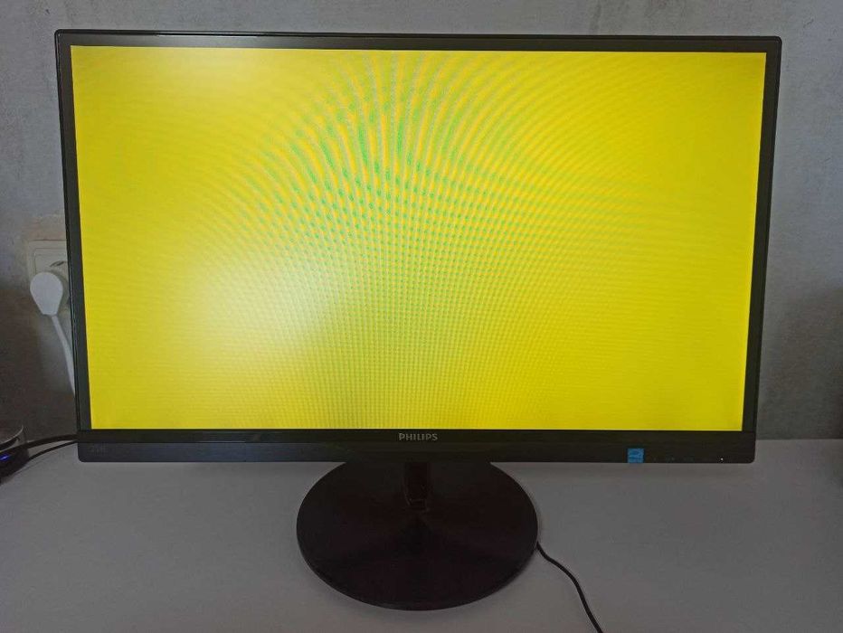 Монитор 23" Philips 234E5Q Full HD IPS / Cinema Screen / Безрамочный
