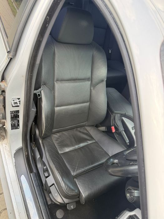 BMW E60 E61 Fotele Sporty Skóra Czarna Komplet Tapicerka M Pakiet
