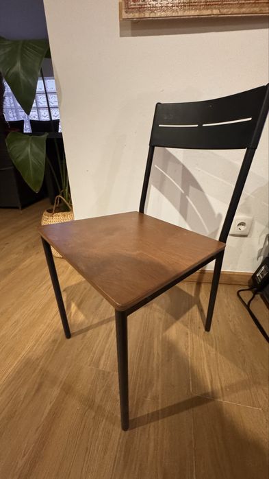 Cadeiras de jantar pretas Ikea