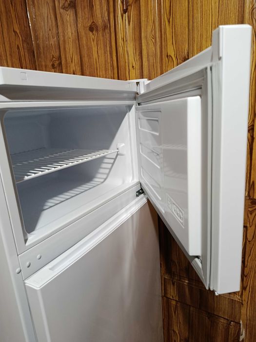 Продам Холодильник Beko RDSA280K20W.