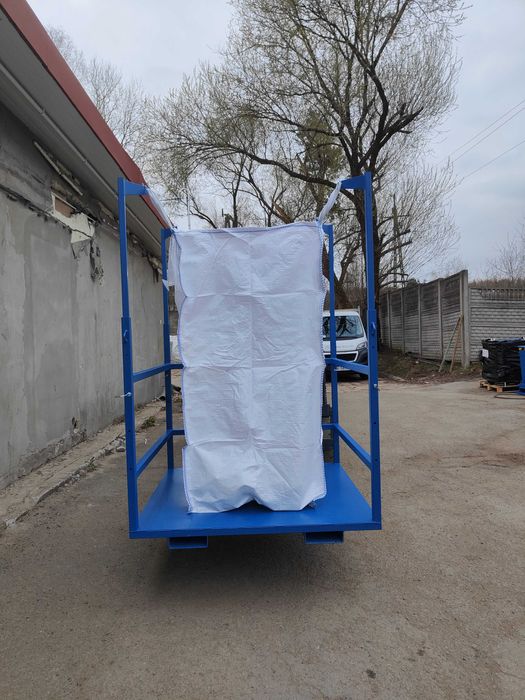 Stojak z podstawą paletową do worków Big Bag