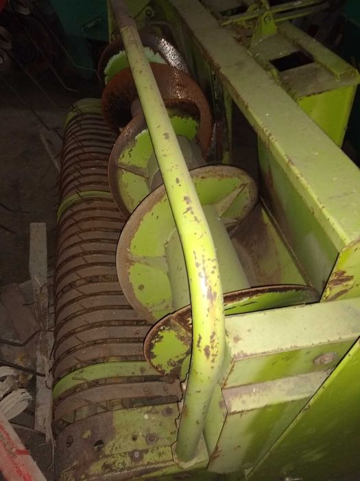 Силосний комбайн Claas Jaguar 640 (1997) + навісне