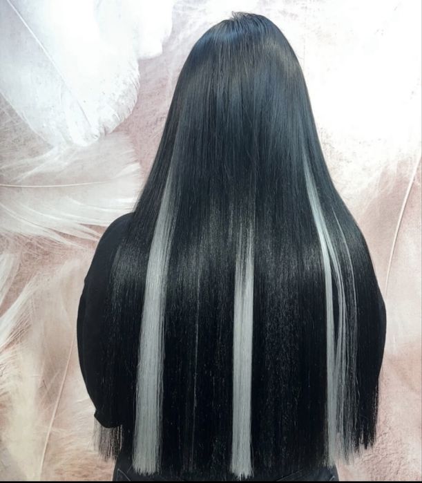 Przedłurzenia  włosów na mikro warkocze