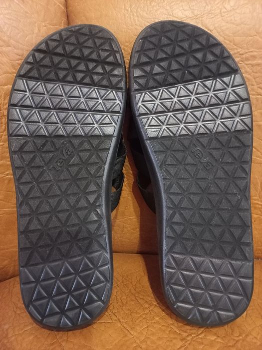 Новые шлепки сандалии TEVA  45,5 размер
