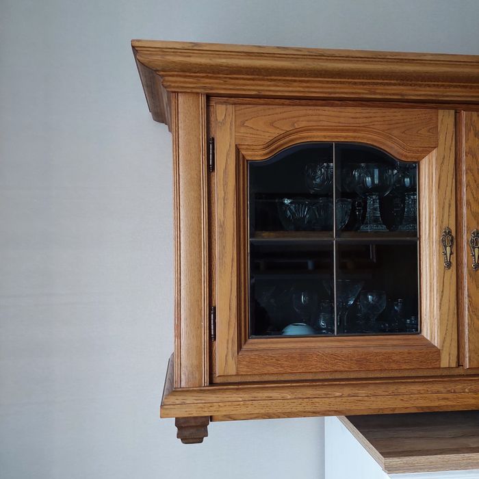 Дубова тумба підвісна тумба шафа