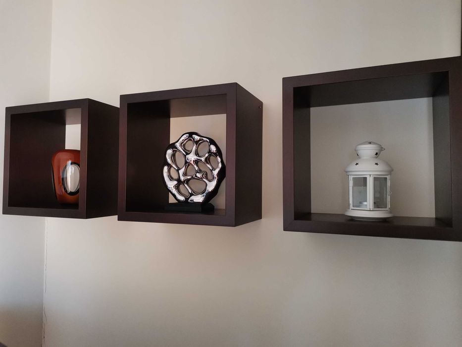 Vendo 3 cubos em carvalho wengué da Moveme